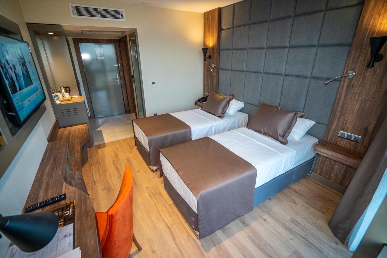 New Karaman Hotel Bagian luar foto