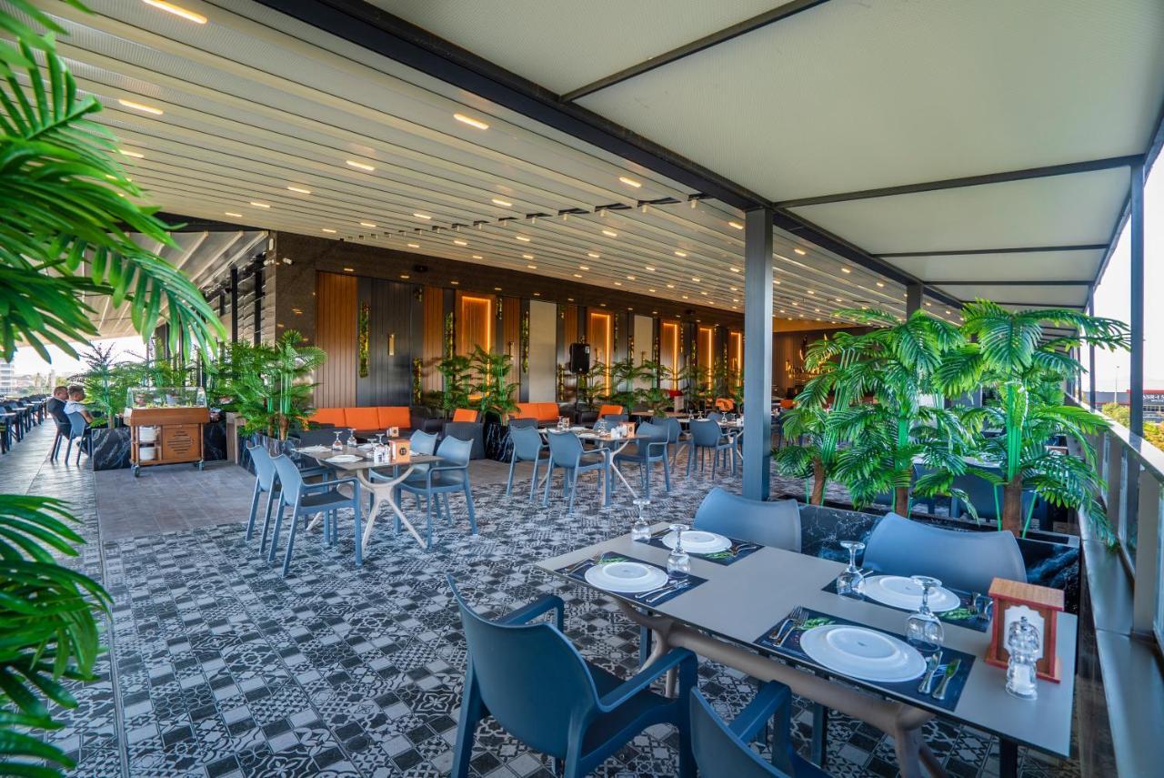 New Karaman Hotel Bagian luar foto
